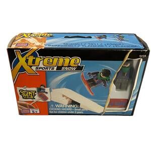 Mega Bloks #9173 Xtreme Sports Snow Boarding 15 Pieces New Sealed Damaged Box